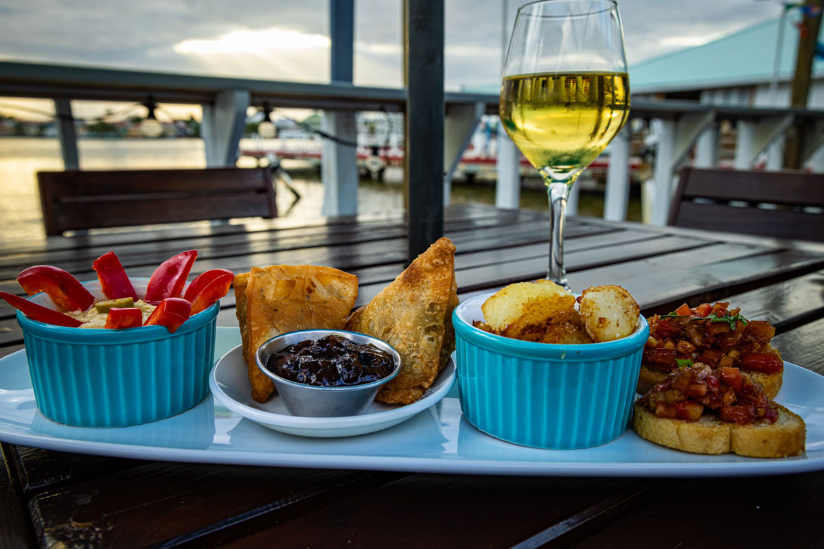 Alfresco Tapas Waterfront Lounge